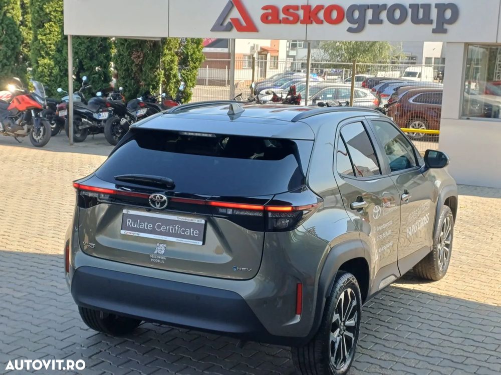 Toyota Yaris Cross 1.5 VVT-i HSD 4x2 Dynamic - 4