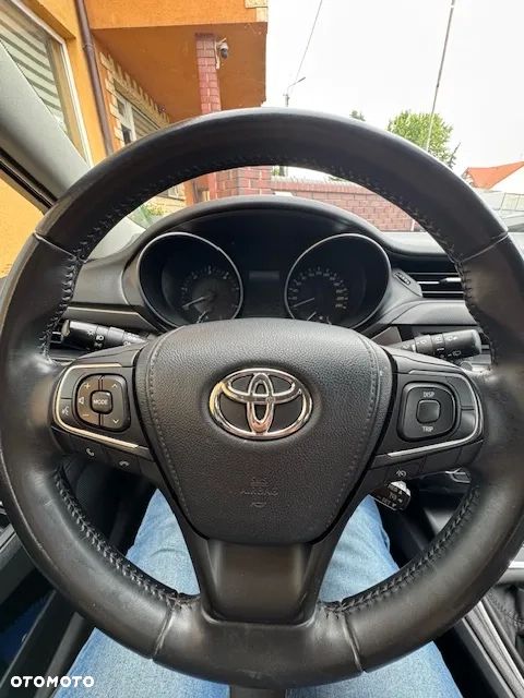 Toyota Avensis 1.6 D-4D Active - 10