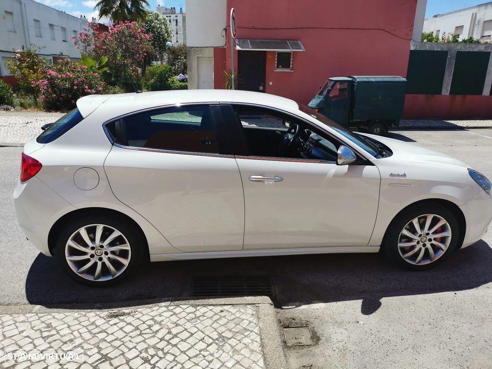 Alfa Romeo Giulietta - 6