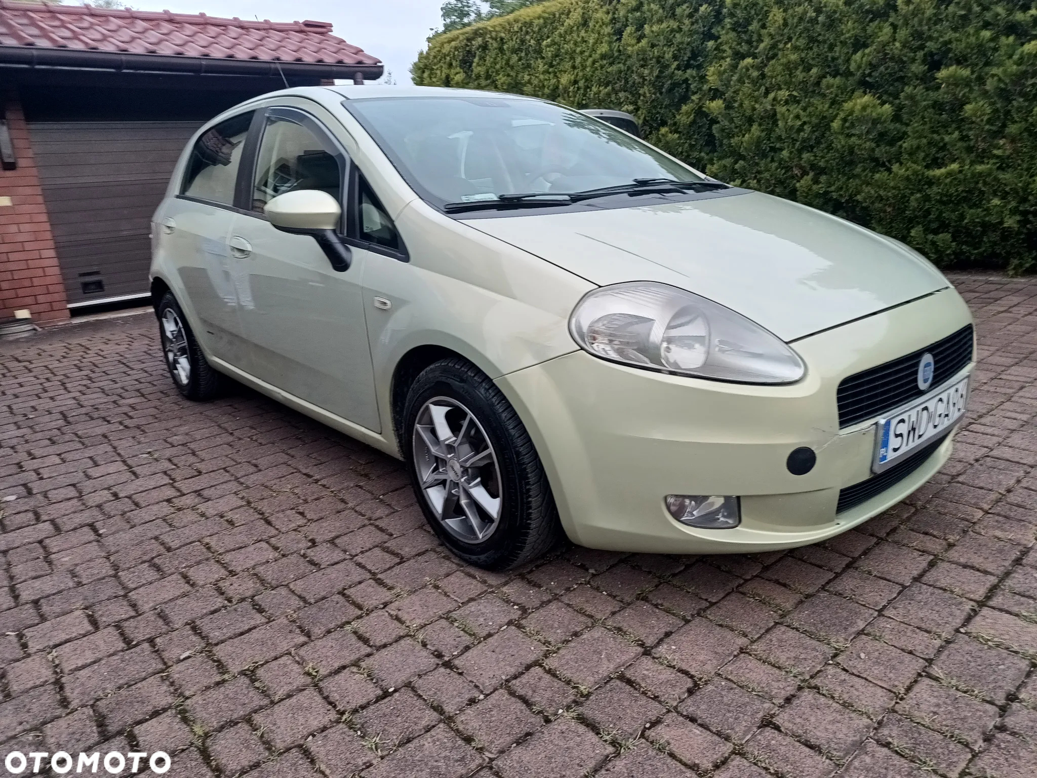 Fiat Grande Punto - 8