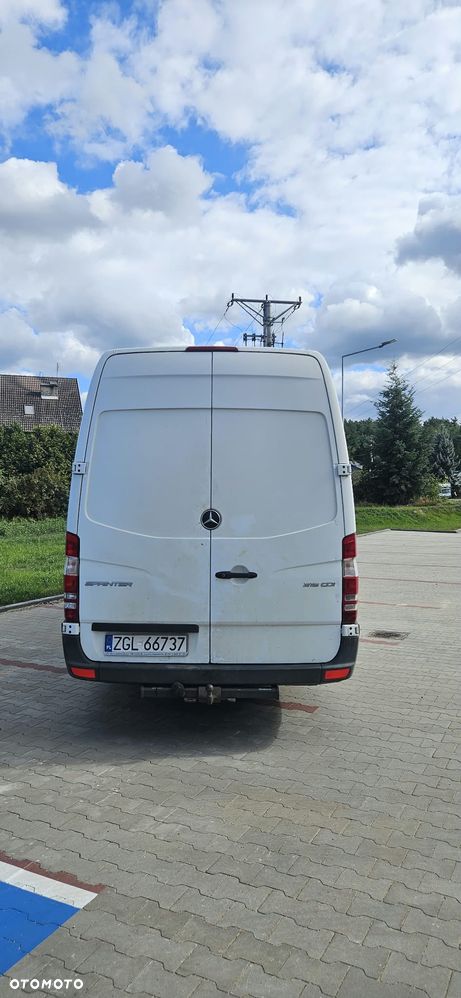 Mercedes-Benz Sprinter - 4