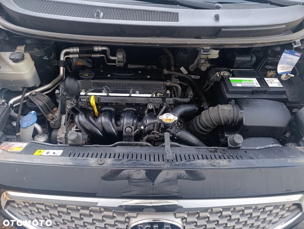 Kia Venga 1.4 L - 12