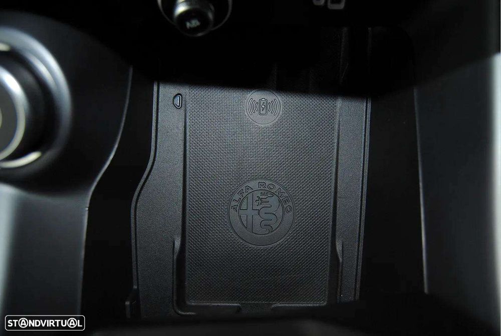 Alfa Romeo Tonale 1.3 Plug-In Hybrid Veloce e-AWD - 32