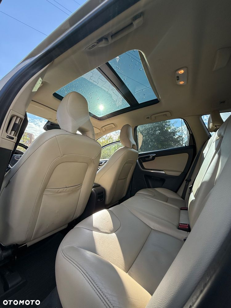 Volvo XC 60 D5 AWD Summum - 7