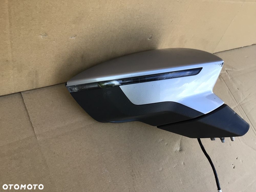Lusterko prawe Seat Ibiza 6F0 8pin - 3