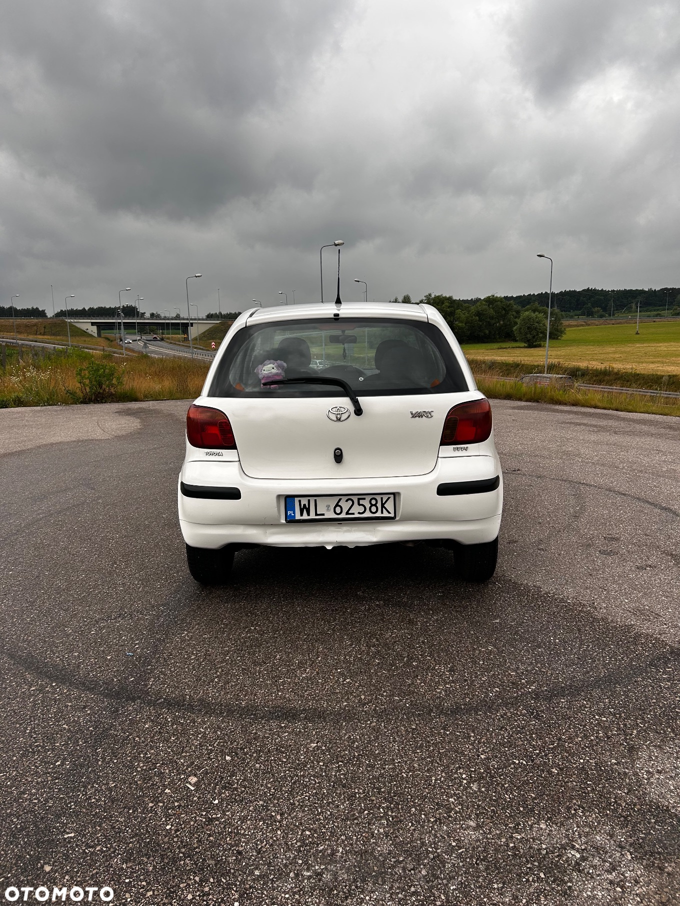Toyota Yaris - 16