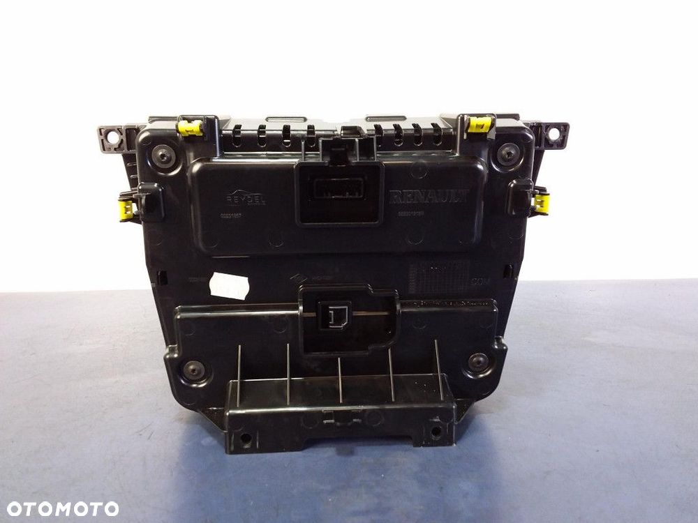 RENAULT KADJAR WYŚWIETLACZ NAVIGACJI 688301818R - 3
