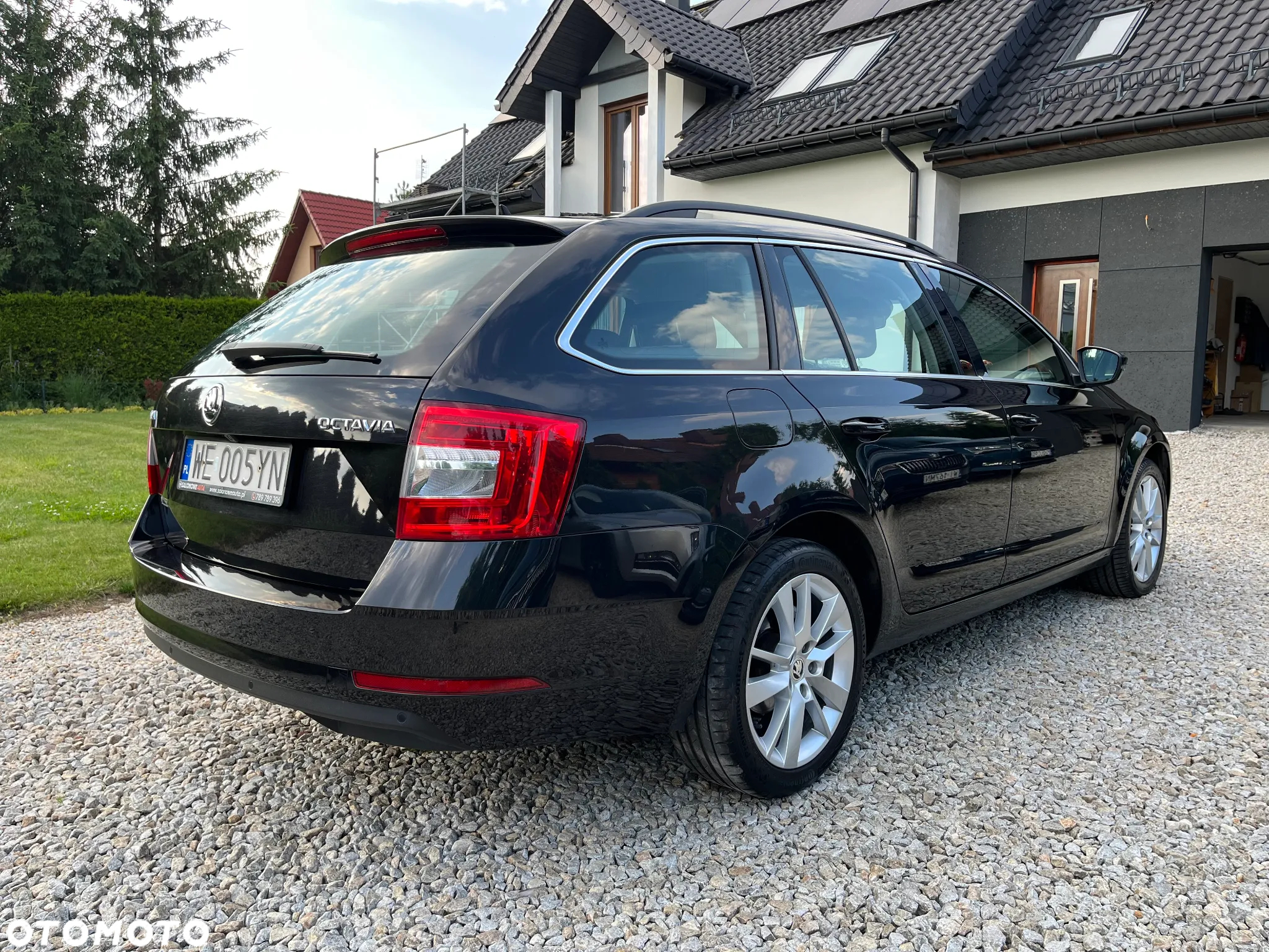 Skoda Octavia 2.0 TDI SCR Style DSG - 4