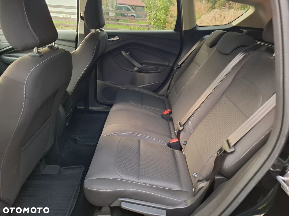 Ford Kuga 1.5 EcoBoost 2x4 Trend - 15
