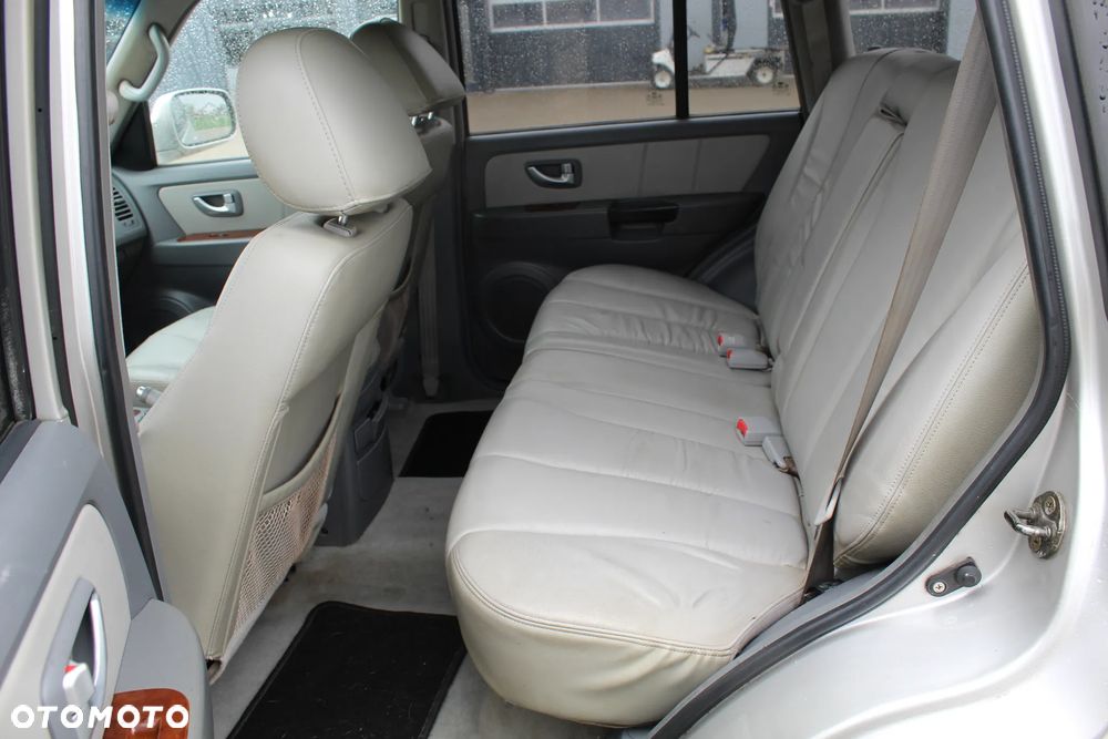 Hyundai Terracan - 13