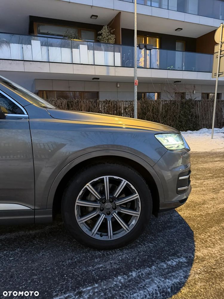 Audi Q7 - 16