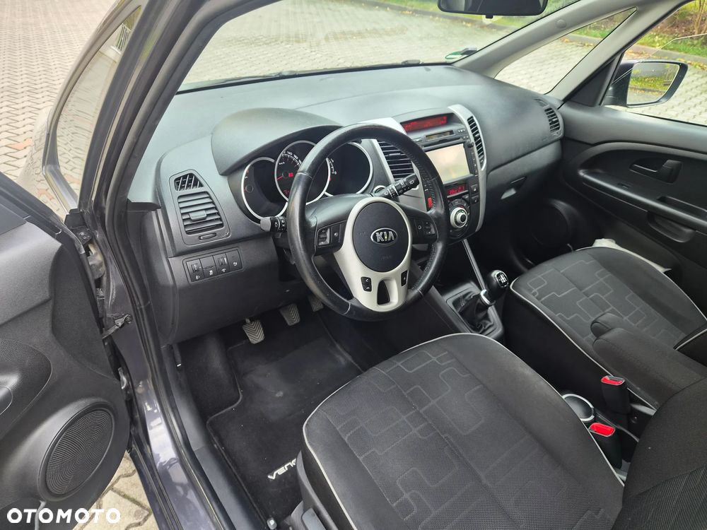 Kia Venga 1.6 CVVT Platinum Edition - 9