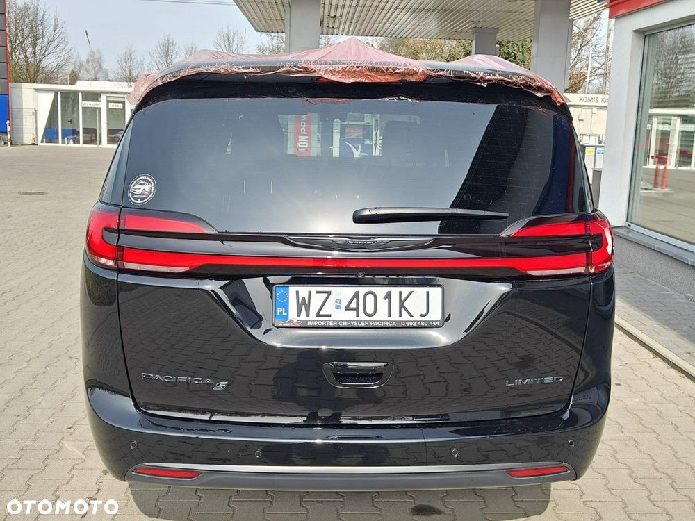 Chrysler Pacifica - 6