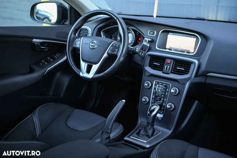 Volvo V40 T2 Geartronic - 12