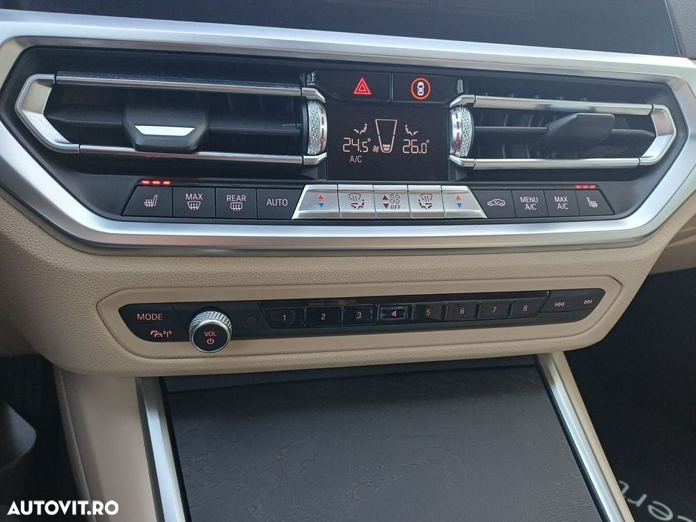 BMW Seria 3 320d xDrive AT Sport Line - 23
