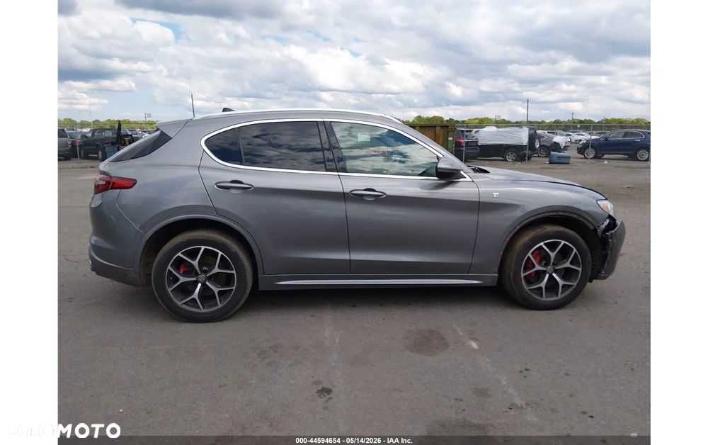 Alfa Romeo Stelvio - 6
