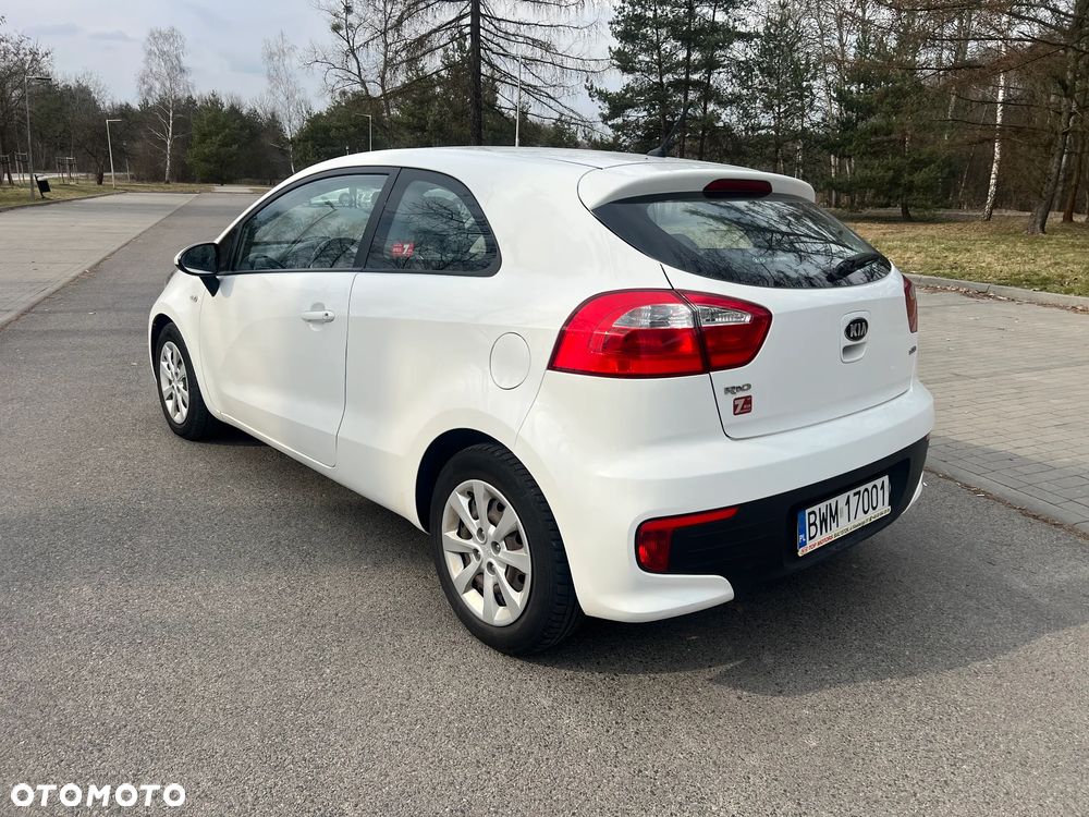 Kia Rio 1.4 crdi M - 3