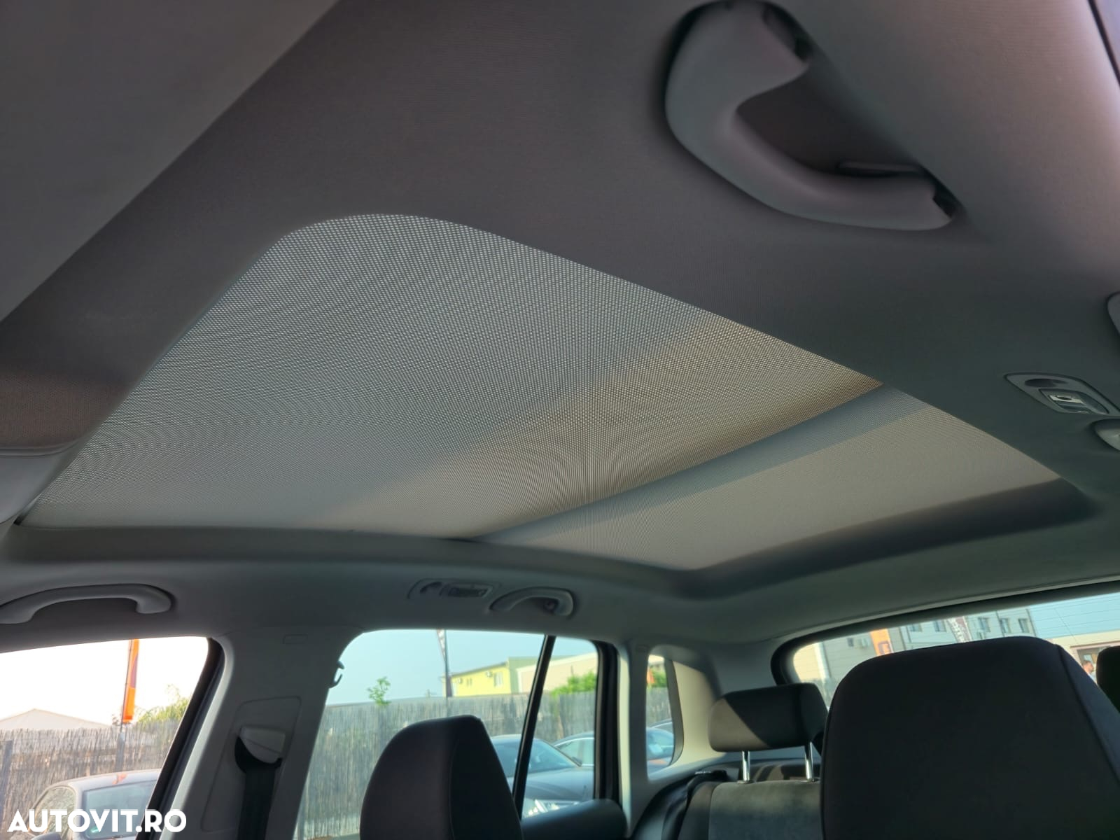 Volkswagen Tiguan 2.0 TDI 4Motion DSG Sport & Style - 10
