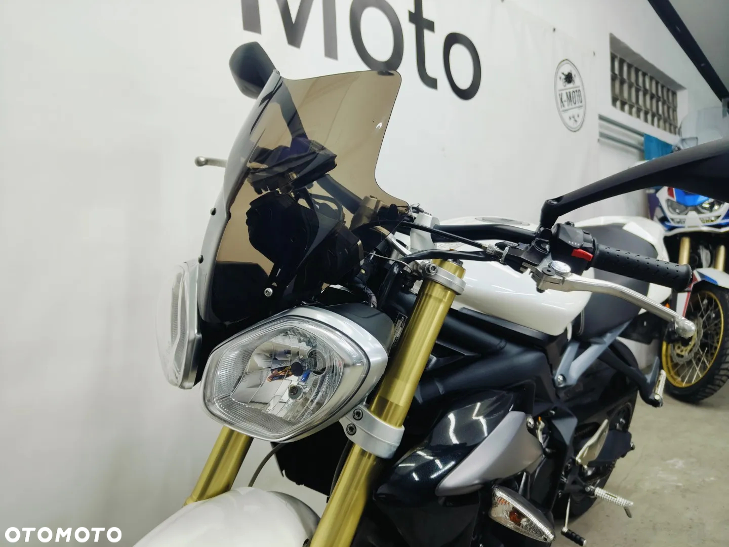 Triumph Street Triple - 19