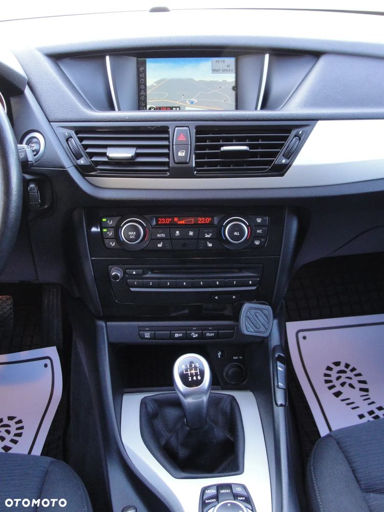 BMW X1 xDrive20d Sport Line - 24