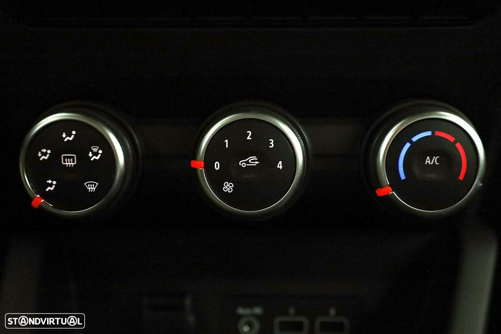 Renault Clio 1.5 Blue dCi Evolution - 11