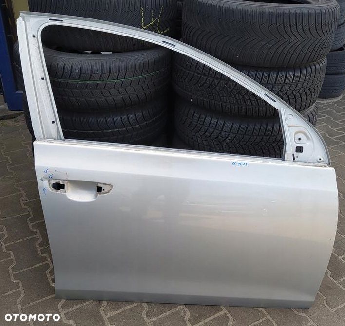 Drzwi przód prawy 5K4831312D VW Golf VI - 1
