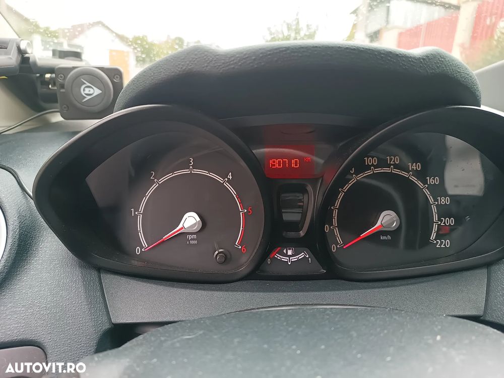 Ford Fiesta 1.6 TDCI Econetic - 9