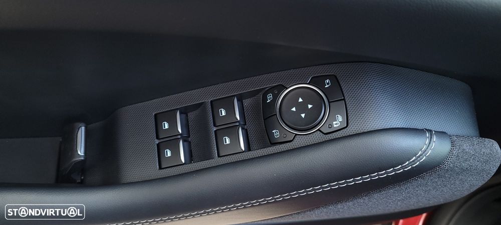 Ford Mustang Mach-E Standard - 24