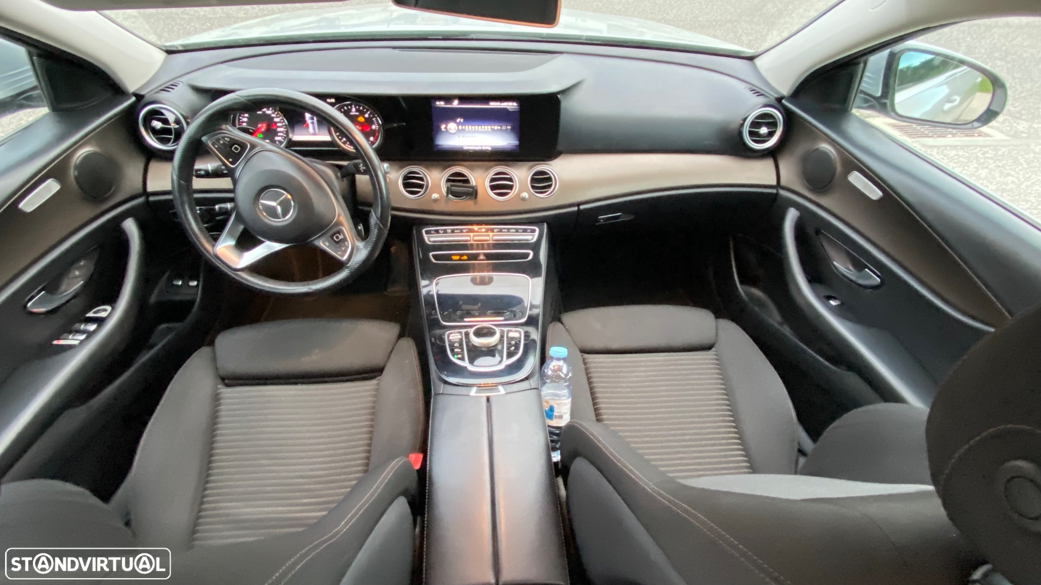 Mercedes-Benz E 220 d T 9G-TRONIC Avantgarde - 6
