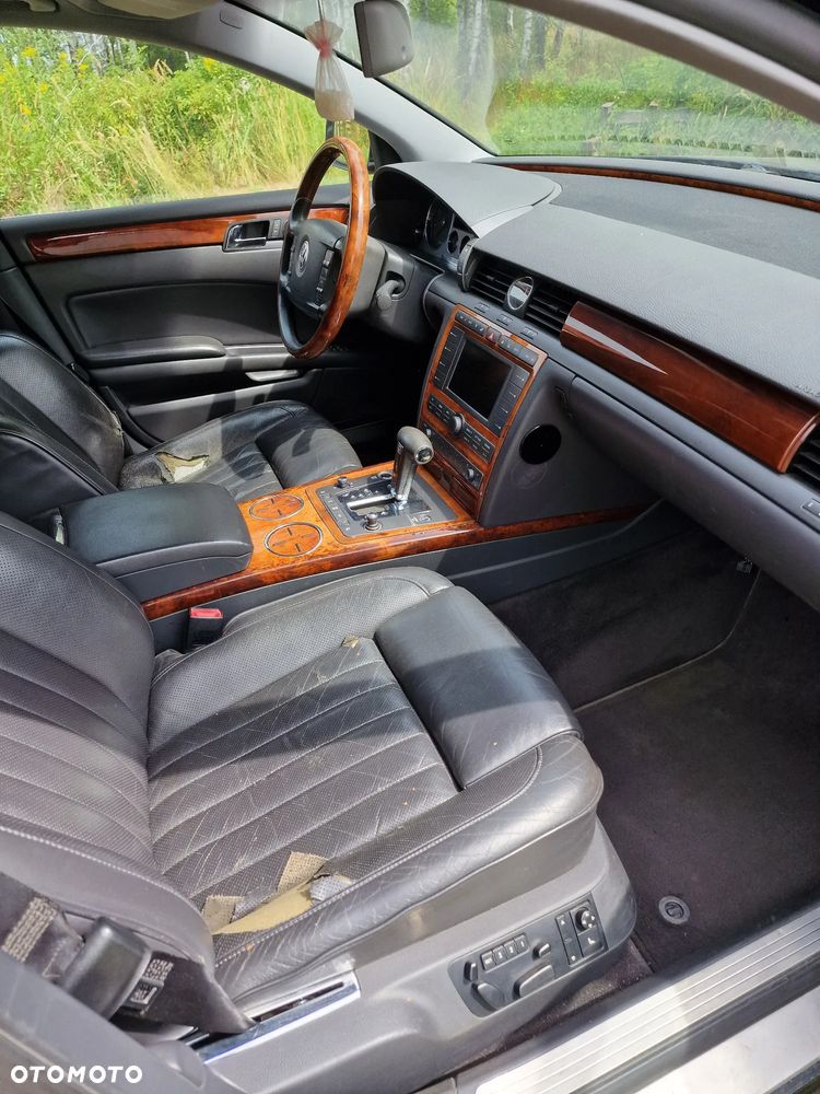 Volkswagen Phaeton 4.2 V8 4Mot (5 os.) - 29