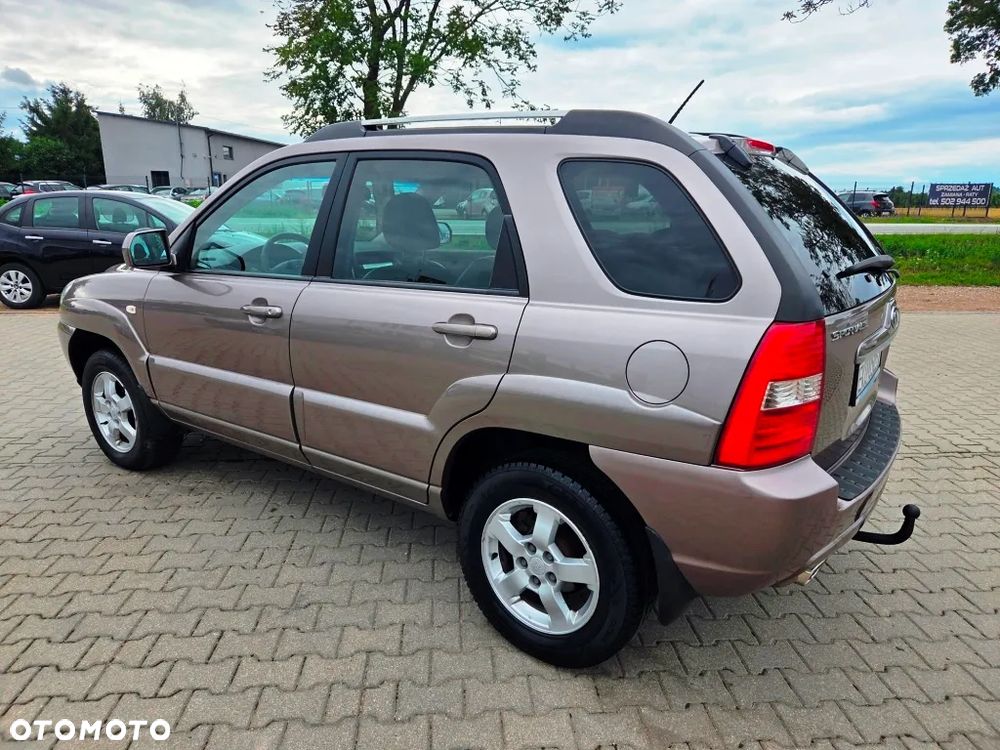 Kia Sportage 2.0 CRDI 2WD Cup - 17