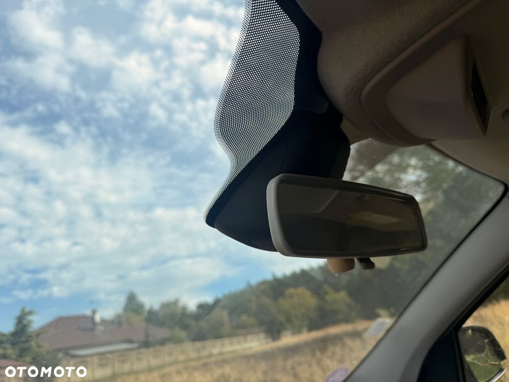 Renault Twingo ENERGY TCe 90 EDC Intens - 29