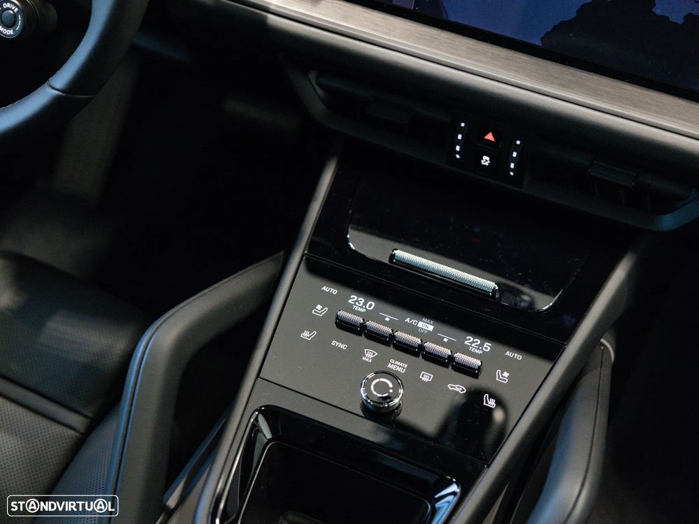 Porsche Cayenne Coupé E-Hybrid Black Edition - 33