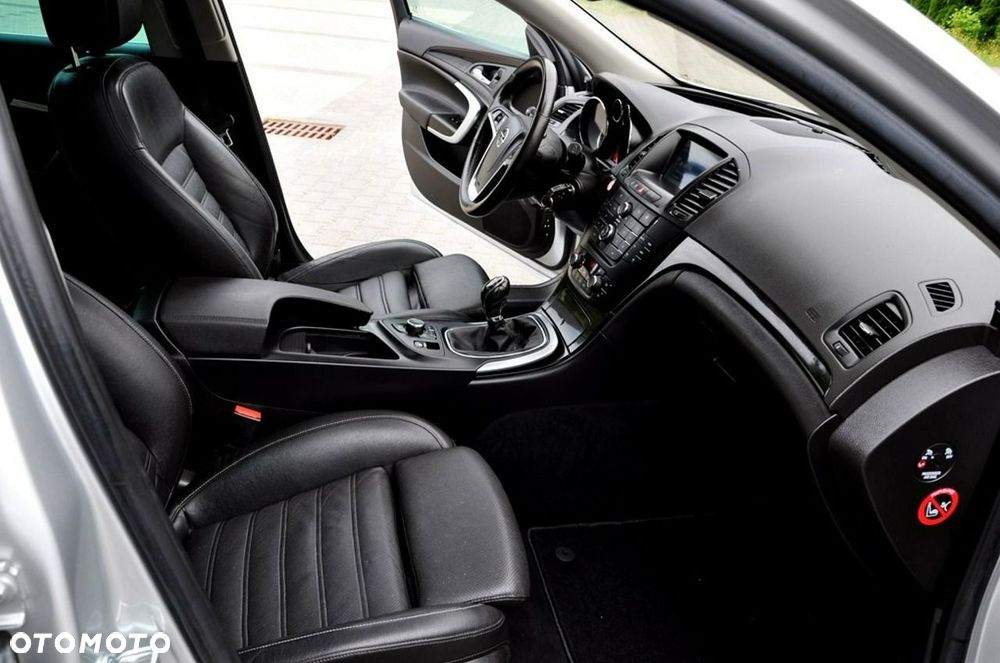 Opel Insignia - 29