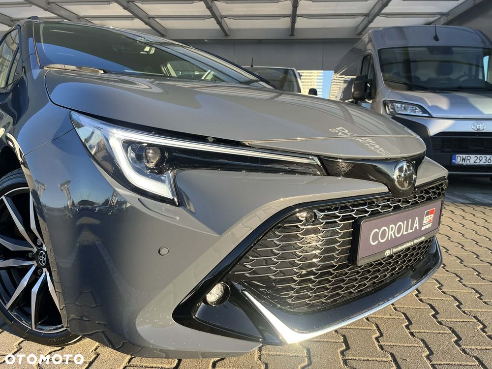 Toyota Corolla 1.8 Hybrid GR Sport - 6