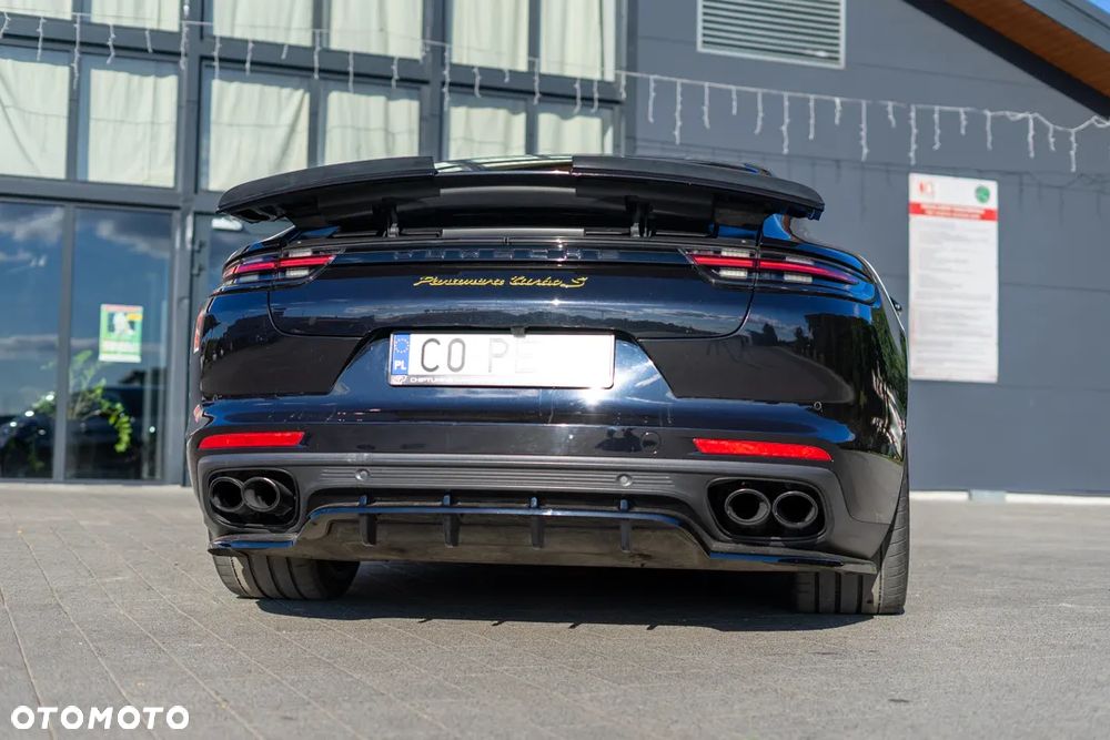 Porsche Panamera Turbo S E-Hybrid - 18