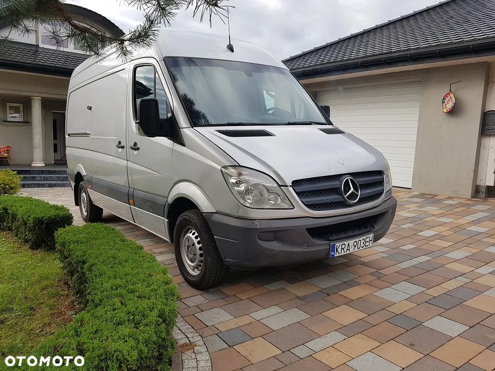 Mercedes-Benz Sprinter - 13