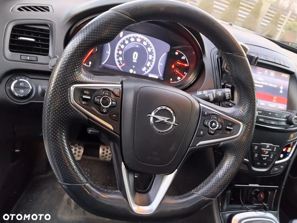 Opel Insignia - 8
