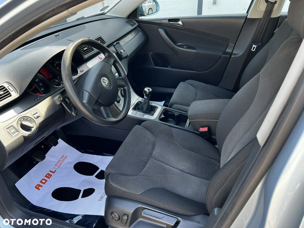 Volkswagen Passat - 10
