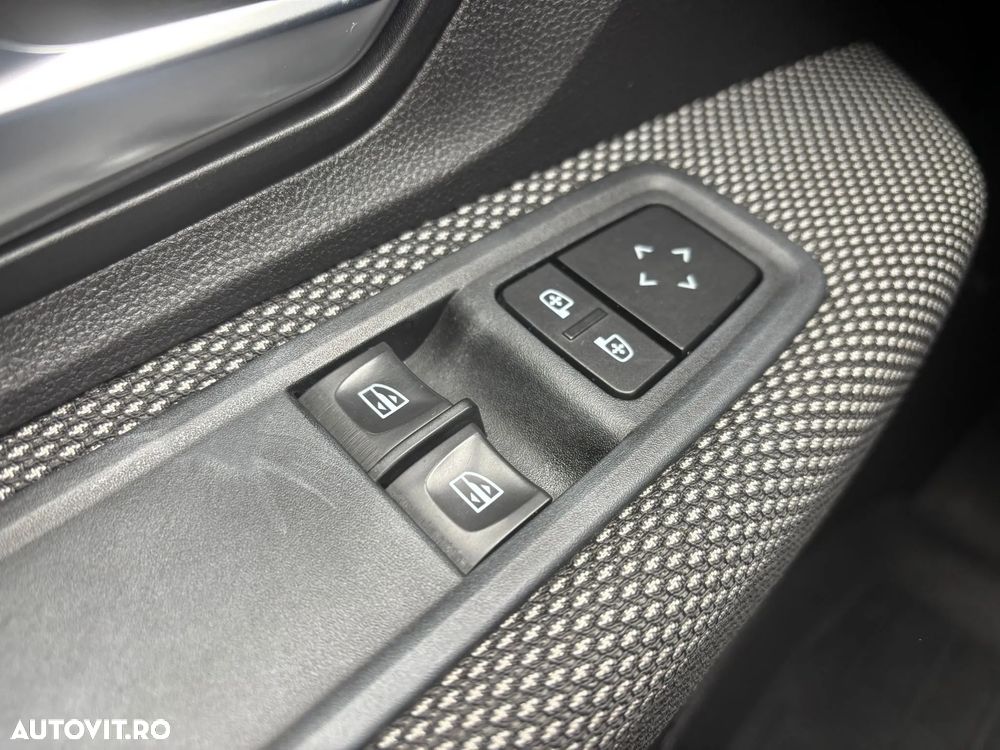 Dacia Logan TCe 90 MT5 Comfort - 22