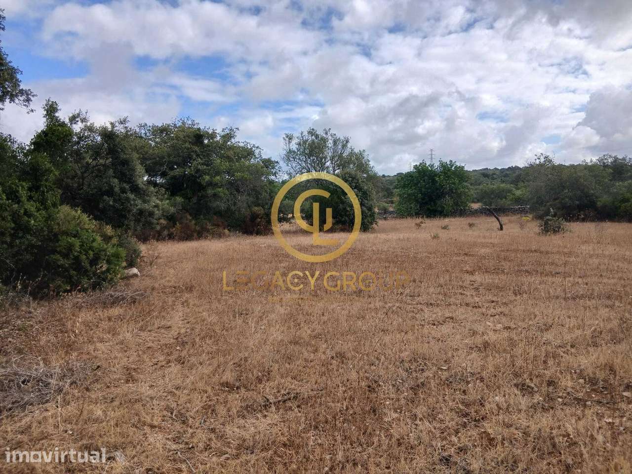 Apresentamos este terreno Rustico em Peral, Estoi, Faro - Grande imagem: 2/35