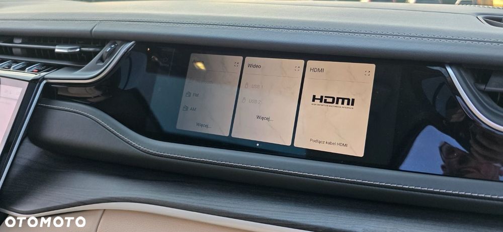 Jeep Grand Cherokee - 16