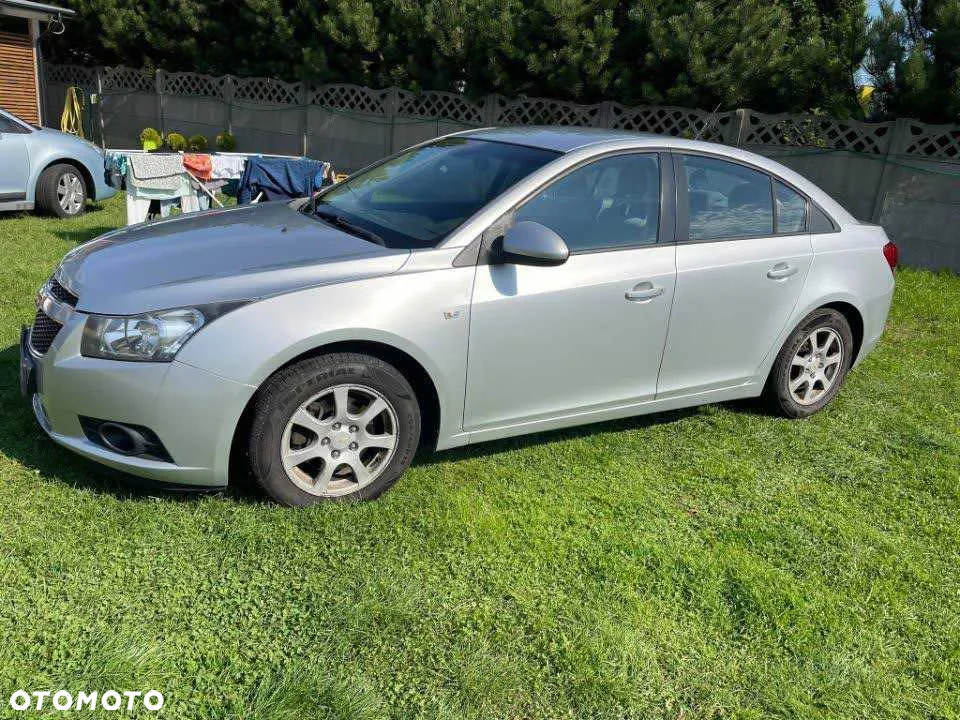 Chevrolet Cruze 2.0 LS - 6