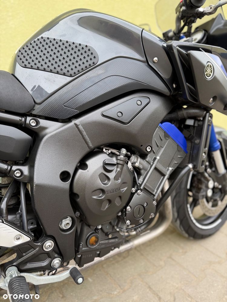 Yamaha FZ8 - 15