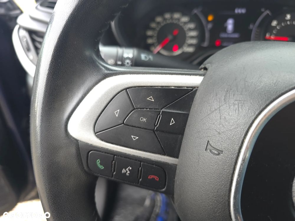 Fiat Tipo 1.6 MultiJet 16v Lounge - 23