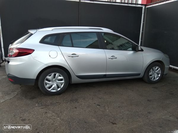 Para Peças Renault Megane Iii Três Volumes - 6