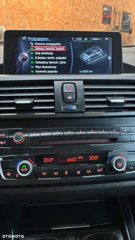 BMW Seria 1 116d Sport Line - 12