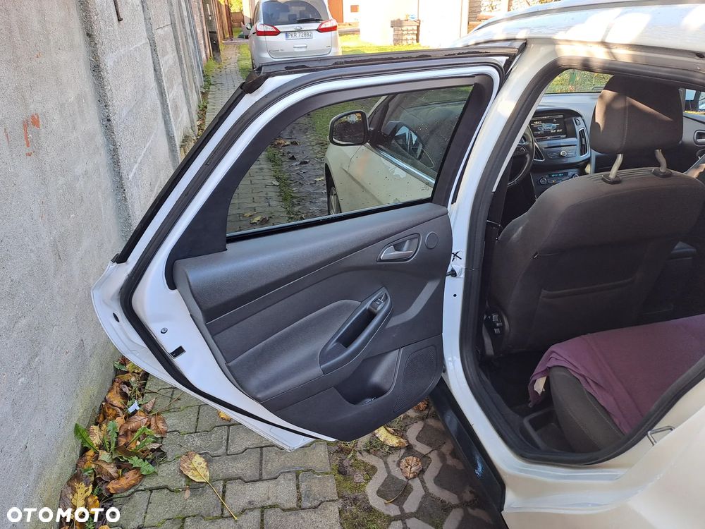 Ford Focus 2.0 TDCi Titanium ASS PowerShift - 34