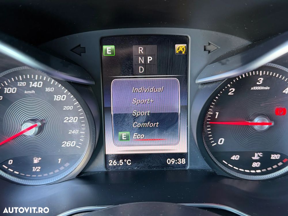 Mercedes-Benz GLC 220 d 4MATIC 9G-TRONIC - 27