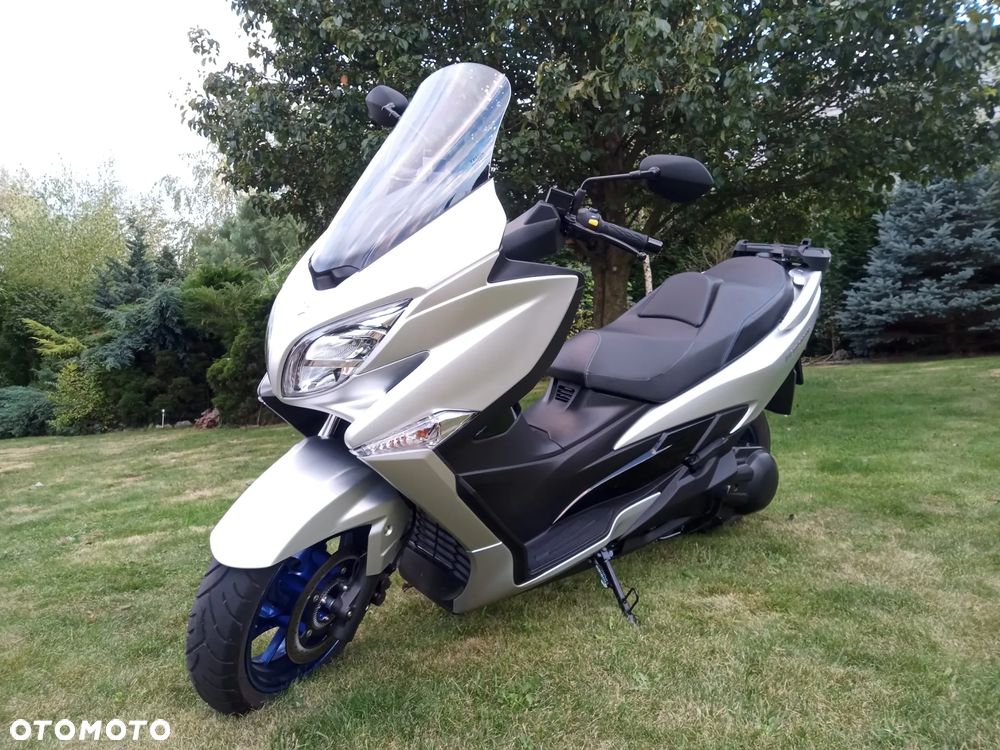 Suzuki Burgman - 5